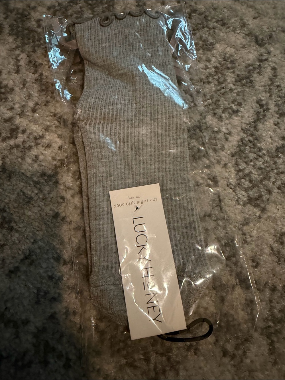 Lucky Honey Ruffle Grip Socks Grey with Ribbon